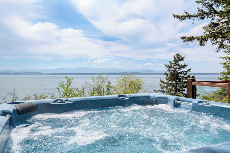 Sport & Beauty 3, Barranco by Avantstay Stairway to Beach + Views, Island