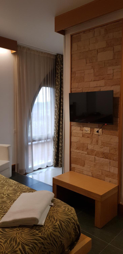 Bedroom 5, Dal Patricano Hotel, Frosinone