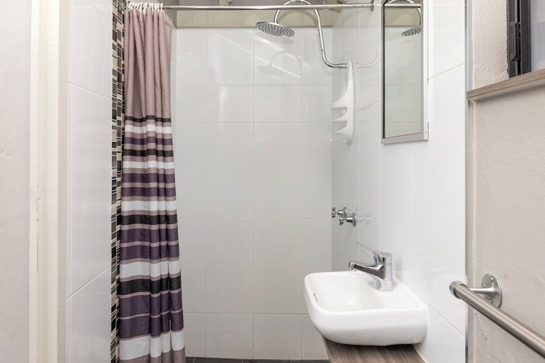 Bathroom 4, BIG4 Lucinda Wanderers Holiday Park, Hinchinbrook
