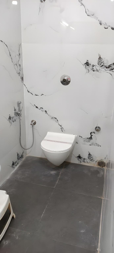 Bathroom 3, Hotel Sagar Tarang (Berries Group), Puri