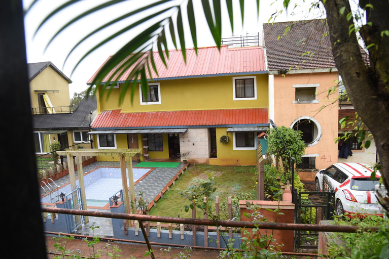 Exterior & Views, Stone Shelter, Satara