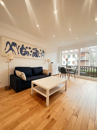Room 4, Deauville Plage - Balcon Vue Mer Ville Pied, Calvados