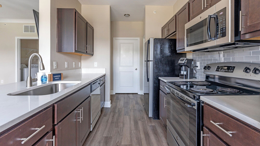 Private kitchen 2, Landing Summerville North Creek Drive, Berkeley