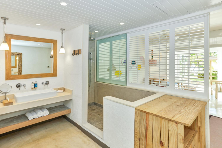 Bathroom 4, Zilwa Attitude Resort