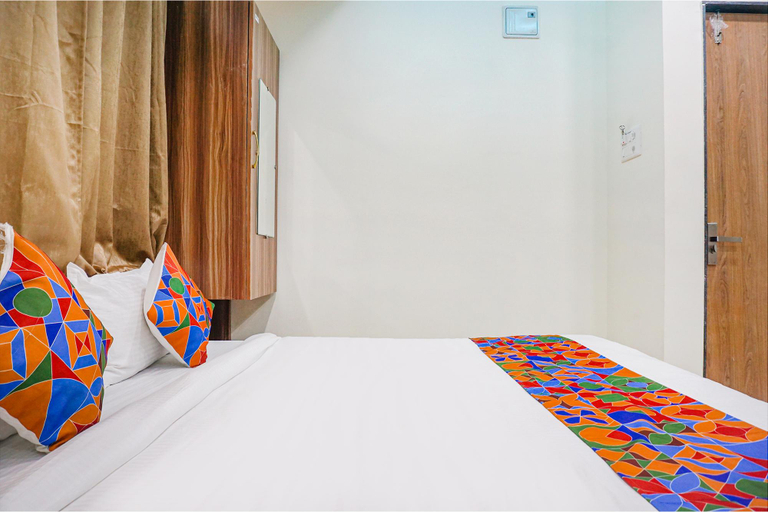 Bedroom 2, FabHotel Mantra Inn, Pune
