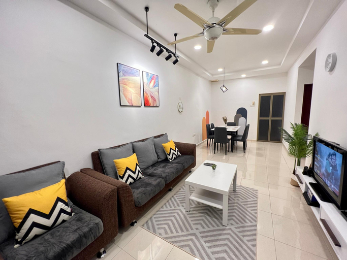 Others 5, Yolo 10PAX CentralTown in AirPutih, PS4, Netflix, Kuantan