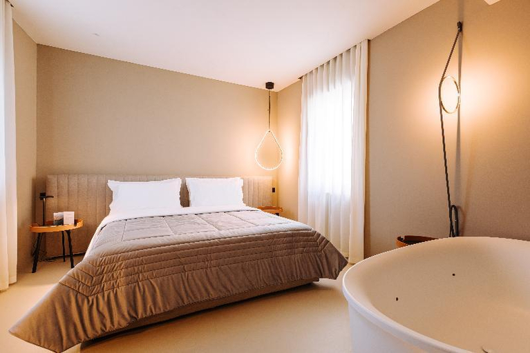 Bedroom, Palazzo Giuditta, Bari