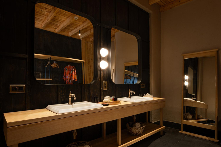 Bathroom 3, The Postcard in The Himalayan Willows, Leh