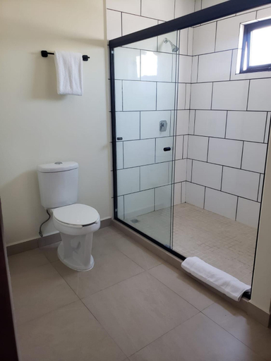 Bathroom 3, Hotel Ecovergel Santa Lucia, Monterrey