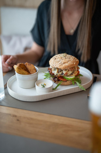 Food & Drinks 5, Lockerwirt, Tamsweg
