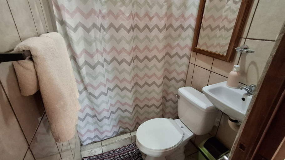 Bathroom 4, Apartamentos Quepos Studio, Aguirre