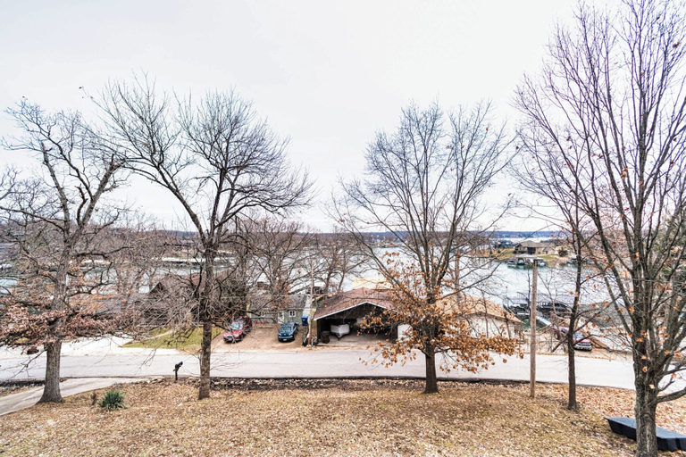 Others 3, Osage Beach Getaway Lake Views Pet Friendly!, Camden