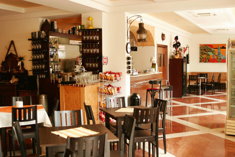 Food & Drinks 4, Apartment in Garda near Shopping, Verona