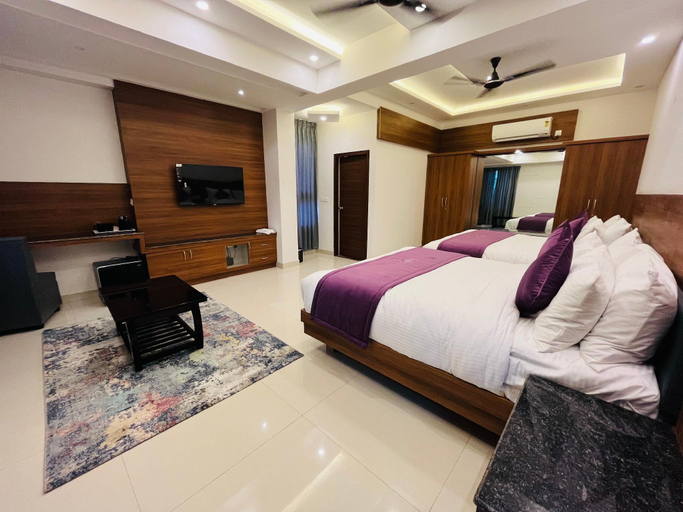 Bedroom, VOVO PREMIER HOTEL, Bangalore