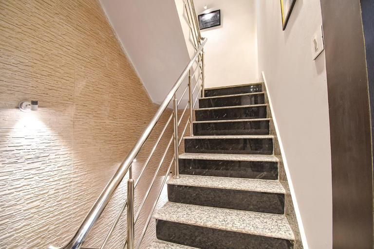 Public Area 2, FabHotel Golden Suites, Kolkata