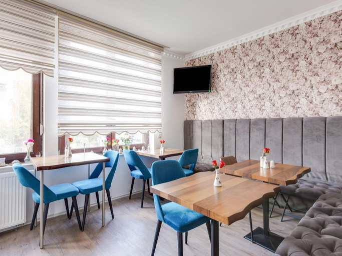 Others 5, Apartment in Oberhausen near Lake  River, Oberhausen