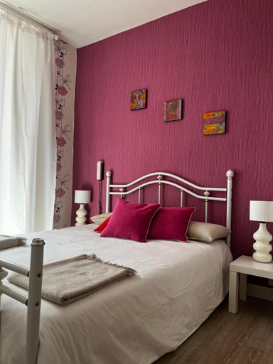 Bedroom 2, Hotel Restaurant Le Beffroi, Cantal