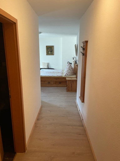 Others 5, Hotel Klement, Oberhavel