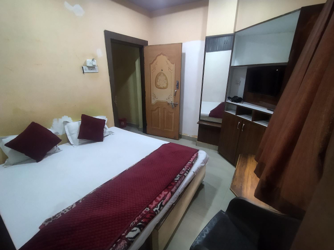 Bedroom 4, Hotel Thakur Ji, Bhopal