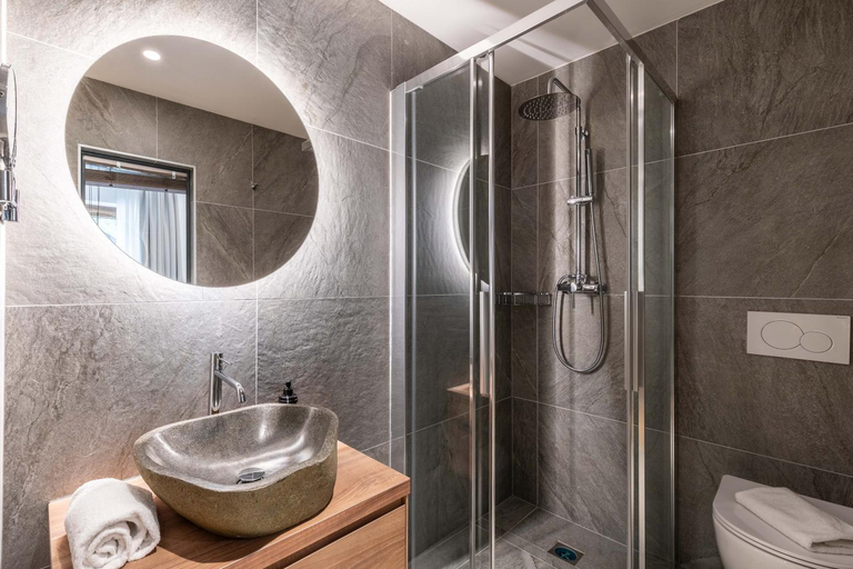 Bathroom, Hotel Karntnerhof, Spittal an der Drau