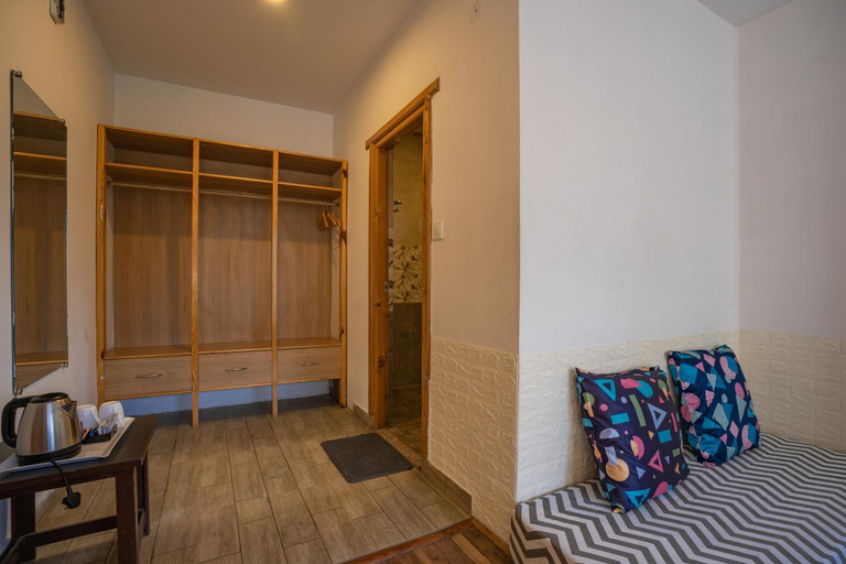 Others 5, Alt Life Stays- Manali, Kullu