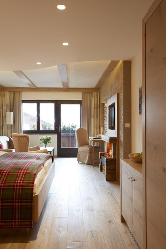 Bedroom 3, Alpbacherhof - Mountain & Spa Resort, Kufstein