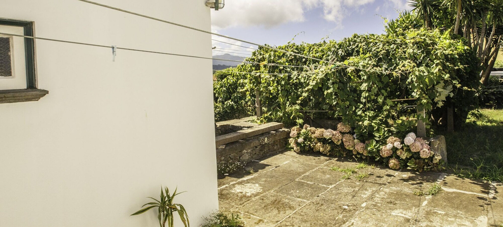 Room 2, Hospedaria Casa D Av, Praia da Vitória