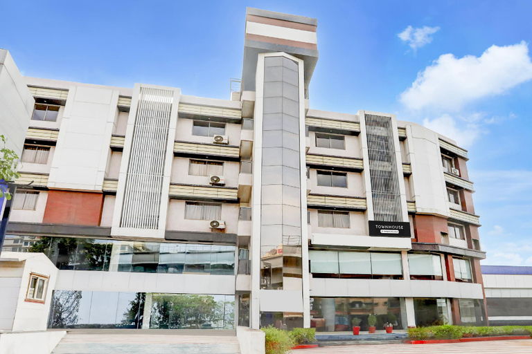 Facilities 5, Super Townhouse Prahladnagar, Ahmadabad