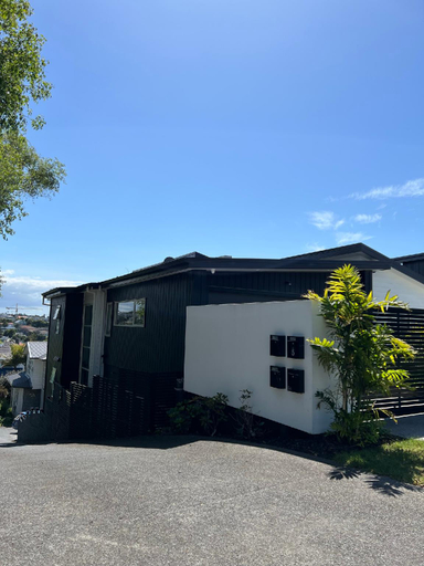 Others 4, Okahu Bay Villas, Waitakere