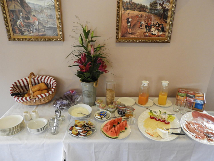 Food & Drinks 4, Villa Heidegluck fruher Hotel Villa Schneverdingen, Heidekreis