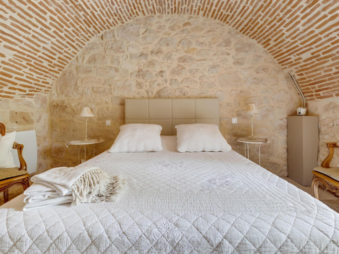 Others 2, Charming cottage in Prayssac with private pool, Lot