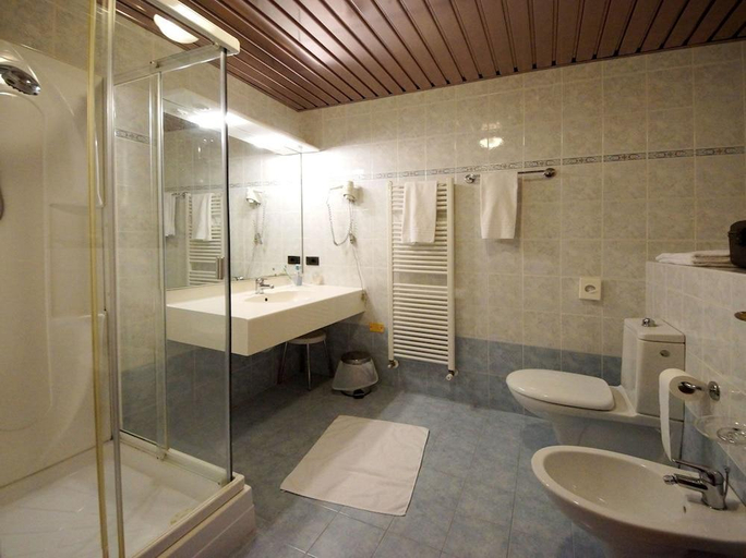 Bathroom 4, Park Hotel Zanzanù, Brescia