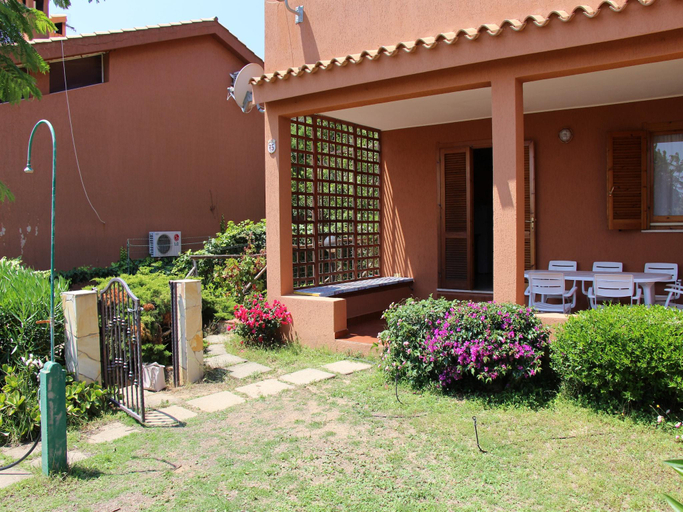 Exterior & Views 1, Apartment in Costa Rei near White Sandy Beach, Cagliari