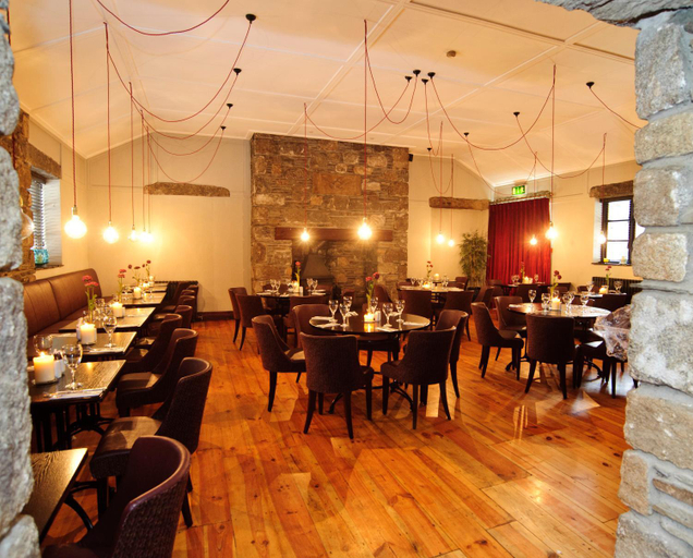 Food & Drinks 3, Germaines Hotel