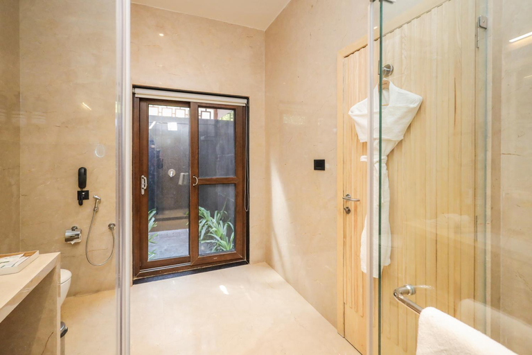 Bathroom 5, Ananta Spa & Resort Jaipur, Jaipur