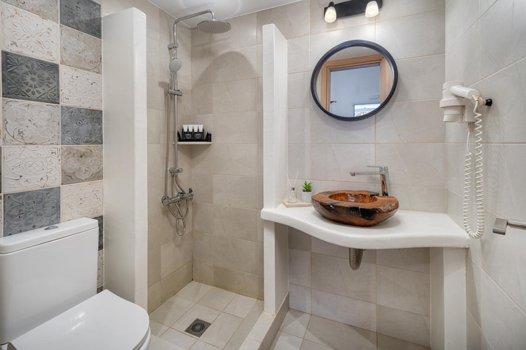 Bathroom 3, Dorkas Luxury Rooms&Apartments, South Aegean