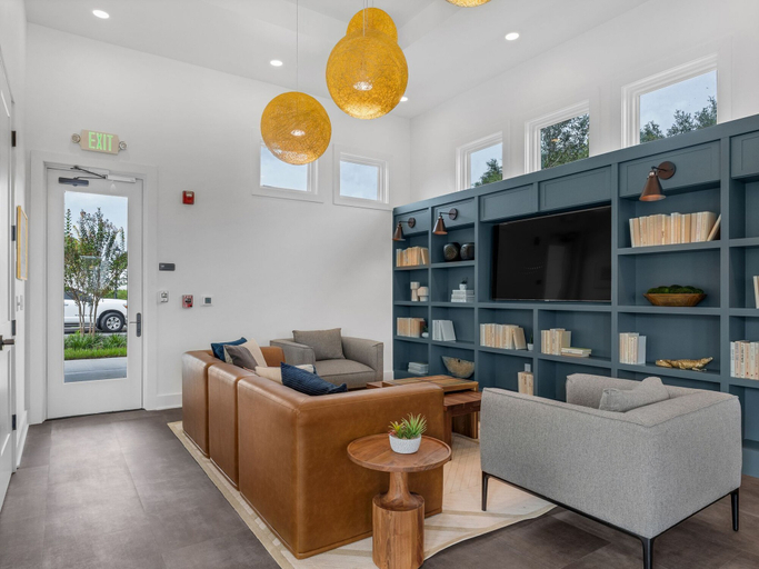 Lobby lounge, Landing Townhomes Davenport, Polk