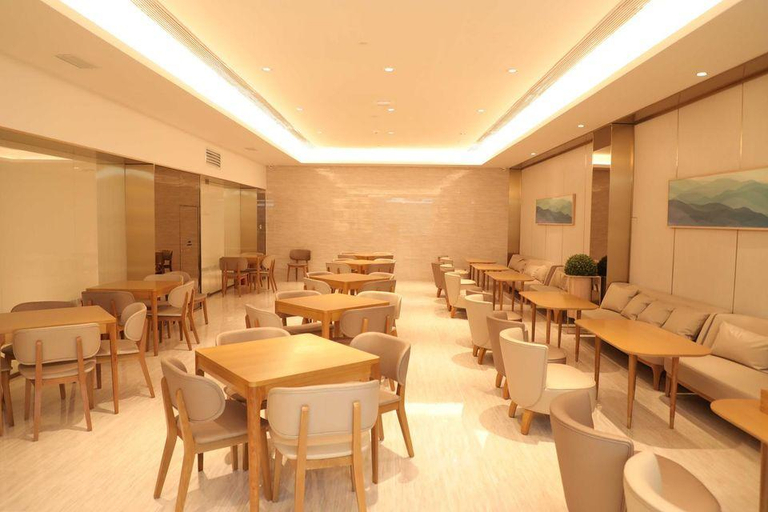 Food & Drinks