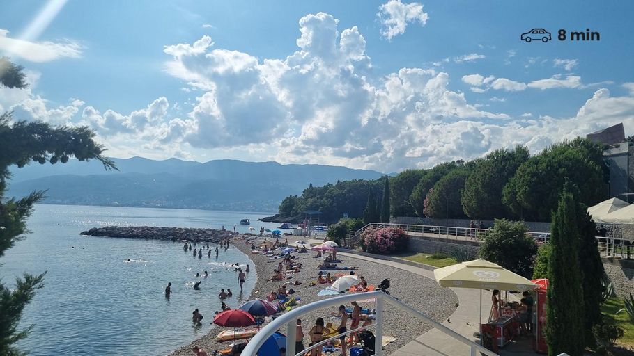 Others 4, QR Apartment for Family, Couples or Friends stay, Rijeka