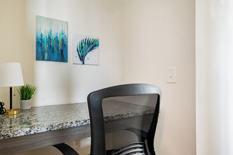 In-room business center, Landing Melbourne Duran East, Brevard