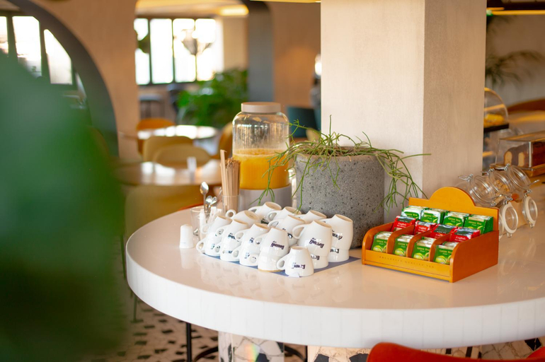 Food & Drinks 5, Downtown Suites by Athens Tower, Attica