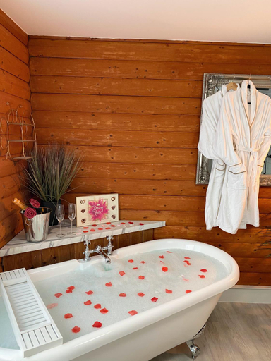 Others 5, Kaoglen Doe Suite - Infrared Sauna - Dog Friendly - Feature Claw Bath Tub, Perthshire and Kinross