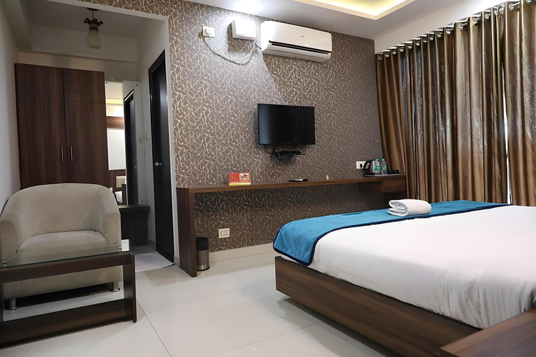 Bedroom 2, Western Keys Hotel , Bangalore