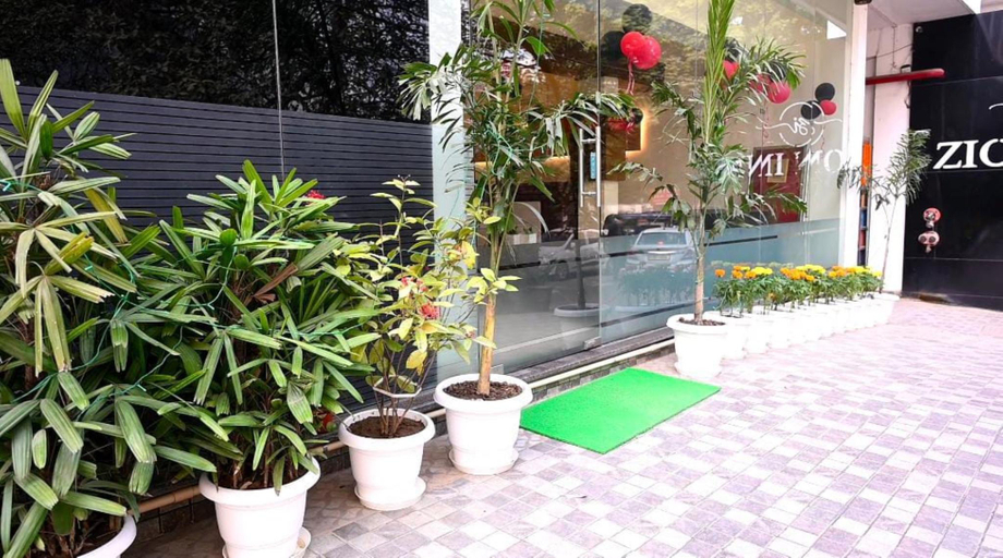 Exterior & Views 2, HOTEL ZION INN, Varanasi
