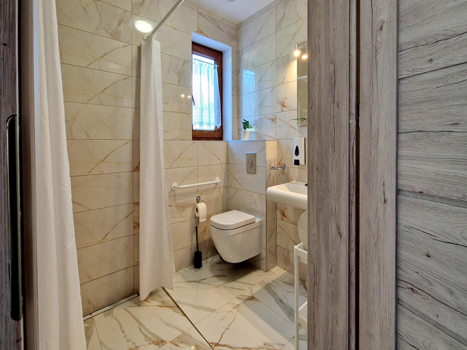 Bathroom 4, Holiday Home in Wisniowa with Pool and Forest, Strzyżów