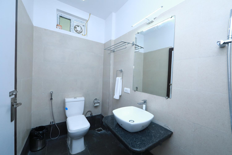 Bathroom 3, Cs Empire, South Andaman