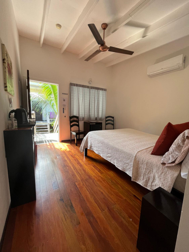 Bedroom 2, Dream Cabanas
