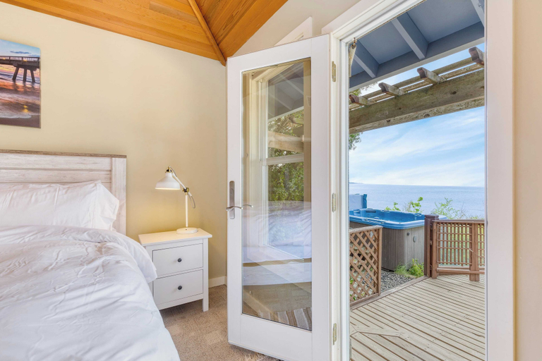 Bedroom 4, Barranco by Avantstay Stairway to Beach + Views, Island