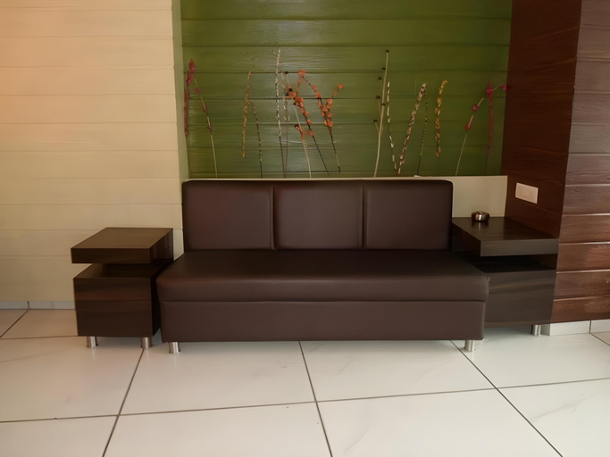 Public Area, Hotel Jasmine - Ahmadabad, Ahmadabad