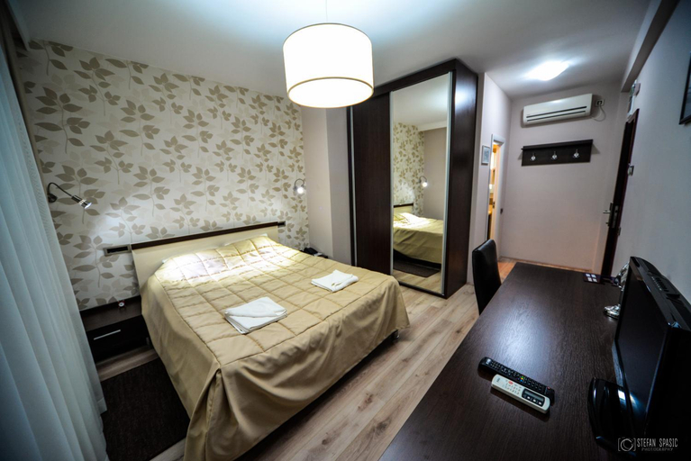 Bedroom 2, Garni Hotel 018 IN, Niš